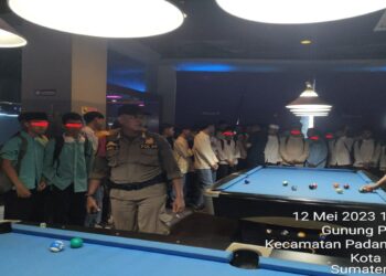 Kedapatan Bolos, Puluhan Pelajar di Padang Ditertibkan Satpol PP