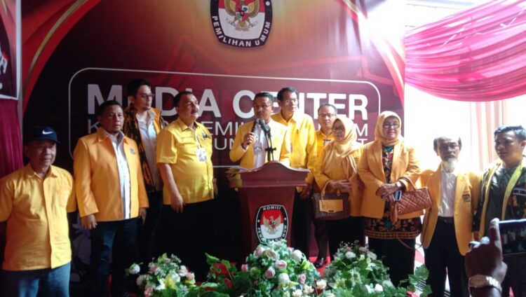 Partai Golkar menyebut ingin menjadi pemenang dalam Pileg 2024 di Sumbar. (Foto: Dok. Radarsumbar.com)