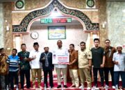 Andre Rosiade Bantu Masjid Ansharullah di Nanggalo, Padang