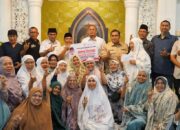 Andre Rosiade Antar Bantuan untuk Masjid Darul Mukminin, Padang