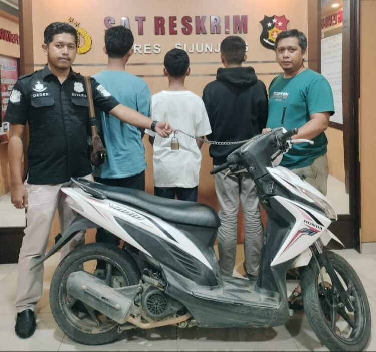 Polres Sijunjung menangkap tiga pelaku penganiayaan yang menyebabkan korban meninggal dunia. (Foto: Dok. Istimewa)