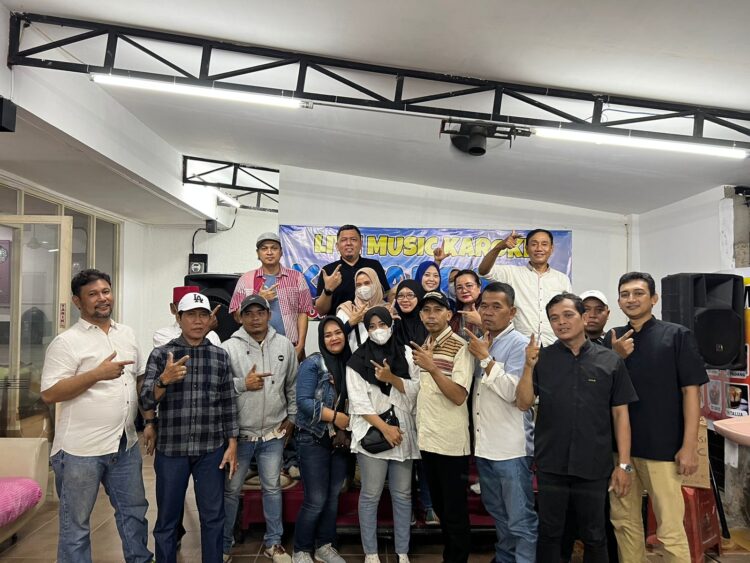 Braditi Moulevey, caleg DPRD DKI Jakarta dapil 5 mengukuhkan tim pemenangan. (Foto: Dok. Istimewa)