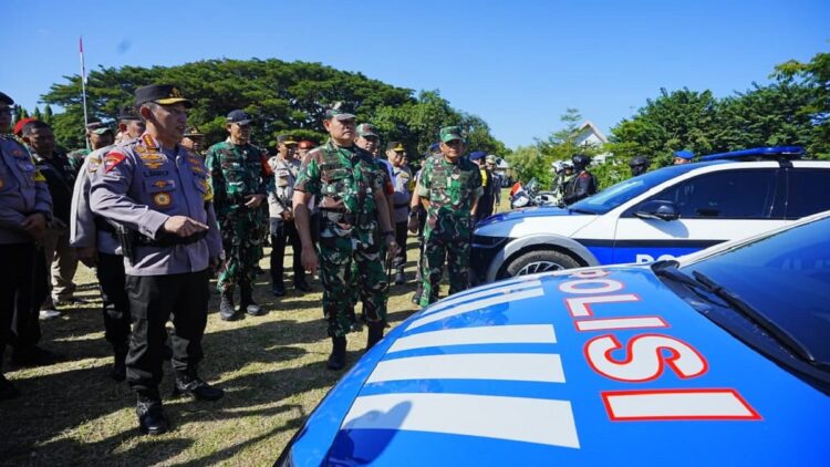 Apel Gelar Pasukan, Kapolri dan Panglima Tegaskan Sinergi Amankan KTT ASEAN 1 Apel gelar pasukan TNI-Polri terkait pengamanan KTT ASEAN. (Dok. Istimewa)