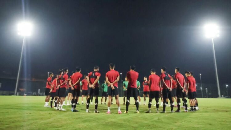 Ini Prediksi Line Up Timnas Indonesia Kontra Palestina 1 Arahan dari Tim pelatih Timnas Indonesia kepada para pemain jelang FIFA Matchday. (Dok. Istimewa)