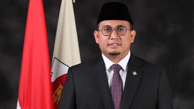 Merasa Kehilangan, Andre Rosiade Sebut Desmond Mahesa Mentor yang Disiplin dan Baik 1 Anggota Komisi VI DPR RI, Andre Rosiade turut berduka atas meninggalnya Desmond Mahesa. (dok. istimewa)