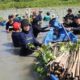 Telkomsel bersama Jejak.in melakukan penanaman pohon mangrove yang turut dihadiri oleh perwakilan pelanggan, komunitas lokal dan warga Desa Bedono, serta employee volunteer dari Telkomsel di Mangrove Bedono Demak, Selasa (13/6/2023). (dok. istimewa)