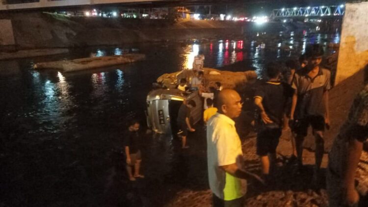 Mobil Dihantam Kereta Api di Padang, Ini Kata KAI dan Polisi 1 IMG 20230621 WA0091 copy 1200x675