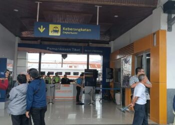 Naik Kereta Api di Sumbar Kini Boleh tak Pakai Masker