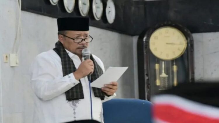 Bupati Agam Andri Warman melepas calon jemaah haji. Dok Humas Pemkab Agam