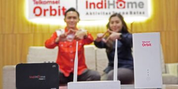 Mulai 1 Juli 2023, secara legal IndiHome akan resmi berada dalam pengelolaan Telkomsel. Kesepakatan integrasi IndiHome ke Telkomsel ini merupakan wujud nyata implementasi inisiatif Fixed Mobile Convergence (FMC) TelkomGroup. (dok. Telkomsel)