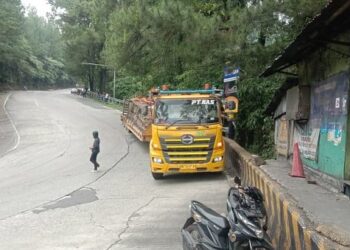 Jalur ekstrem Sitinjau Lauik. (Foto: Dok. Radarsumbar.com)