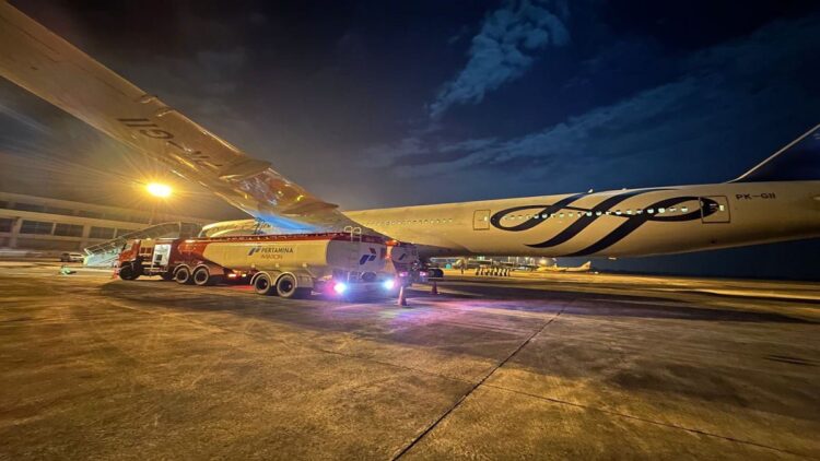 Konsumsi Avtur selama Haji Diprediksi Capai 33.638 Kiloliter 1 Ilustrasi pesawat yang memberangkatkan jamaah haji. (Foto: Dok. Radarsumbar.com)