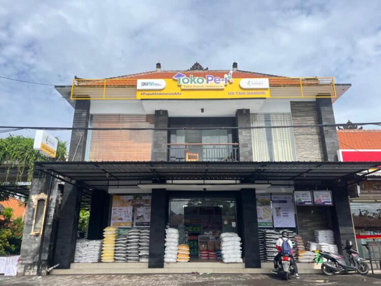 Pupuk Indonesia perluas kerjasama kemitraan kios komersil Toko Pe-i di Sumbar. (Foto: Dok. Istimewa)