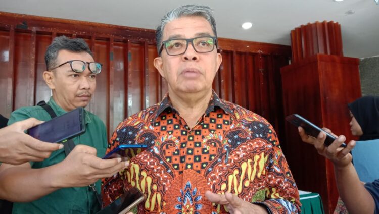 Rektor Unand: UU Cipta Kerja Solusi Pembukaan Lapangan Kerja 1 Rektor Unand, Yuliandri. (Foto: Dok. Radarsumbar.com)