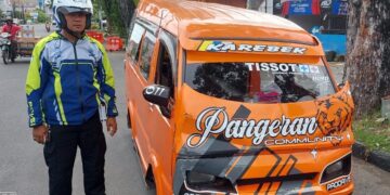 Terobos Lampu Merah, 5 Angkot Ditilang Unit BM Polresta Padang