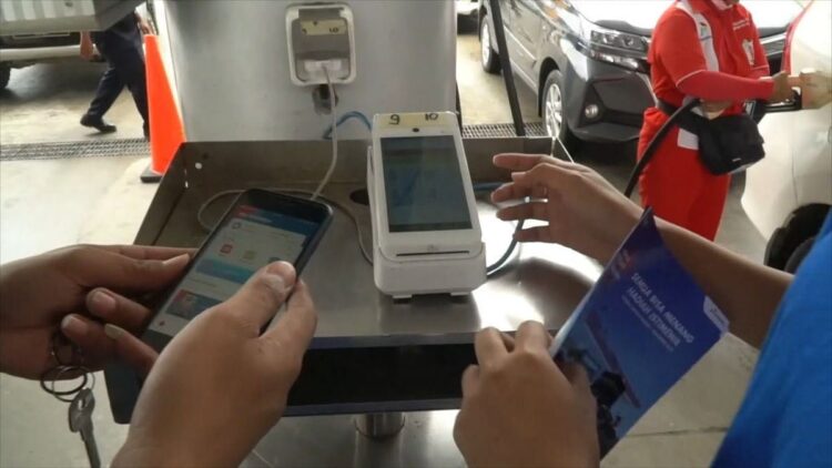 Pertamina Berlakukan Transaksi QR Code untuk Solar Bersubsidi 1 ilustrasi transaksi QR Code. (Dok. Istimewa)