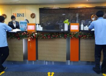Layanan di Bank BNI. (dok. infopublik)