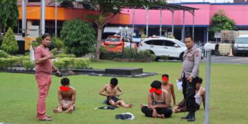 Lima Pelajar Diamankan Tim Klewang saat Tawuran di Padang 8 Lima Pelajar Diamankan Tim Klewang saat Tawuran di Padang