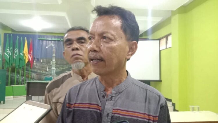 Pedagang Pasar Raya Padang Ancam Tutup Massal Toko 1 Sekretaris Komunitas Pedagang Pasar (KPP) Raya Padang, Irwan Sofyan. (Foto: Dok. Radarsumbar.com)