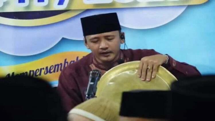 Kesenian tradisional Minangkabau Salawat Dulang di Kabupaten Tanahdatar (Antara/HO)