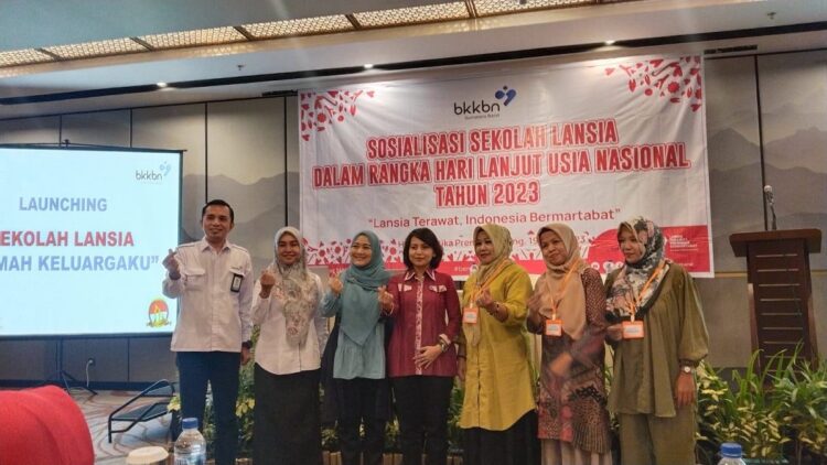 Keren Nih! Ada Sekolah Lansia di Kota Padang 1 Sosialisasi sekolah lansia di Padang. (dok. Diskominfotik Padang)