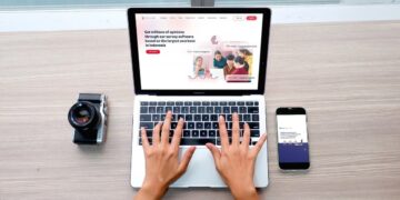 tSurvey.id hadirkan layanan riset khusus bagi sektor UMKM dengan beragam fitur yang user friendly, efisien, dan fleksibel serta didukung oleh kapabilitas platform yang kaya akan insight telco. (dok. istimewa)