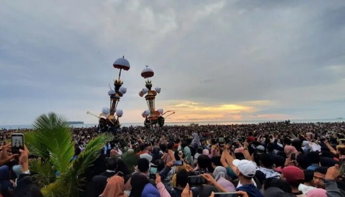 Festival Hoyak Tabuik Diperbarui, Pemko Pariaman Targetkan Masuk KEN 2026