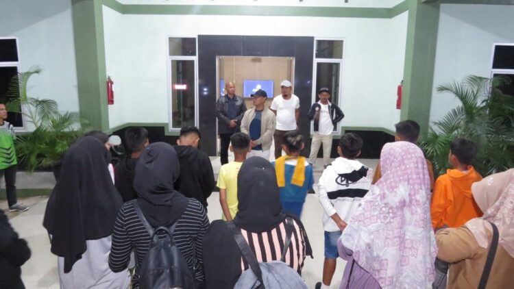 Dandim 0312 Padang lepas tim U-13 ke Liga Topskor. (dok. istimewa)