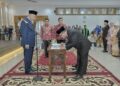 Gubernur Lantik 2 Kepala OPD Pemprov Sumbar, Salah Satunya Pernah Dicopot Mahyeldi saat jadi Wako Padang 6 Pelantikan dua Kadis di lingkungan Pemprov Sumbar, salah satunya eks pejabat Pemko Padang. (Foto: Dok. Adpim)