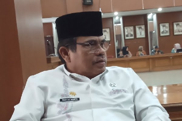 Usai Demo Pemko Bukittinggi, Sekda: BEM Universitas Fort de Kock tak Penuhi Undangan Dialog 1 Sekretaris Daerah (Sekda) Pemerintah Kota (Pemko) Bukittinggi, Martias Wanto. (Foto: Dok. Istimewa)