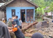 Korban Banjir Bandang Kampung Jambak Pasaman Butuh Bantuan Sembako, Air Bersih hingga Selimut