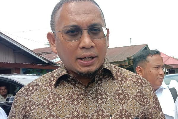 Andre Rosiade: Partai Gelora Akan Deklarasi Dukung Prabowo Subianto Agustus 2023, Doakan PAN-Golkar Menyusul 1 Ketua DPD Partai Gerindra Sumbar, Andre Rosiade. (Foto: Dok. Radarsumbar.com/Muhammad Aidil)