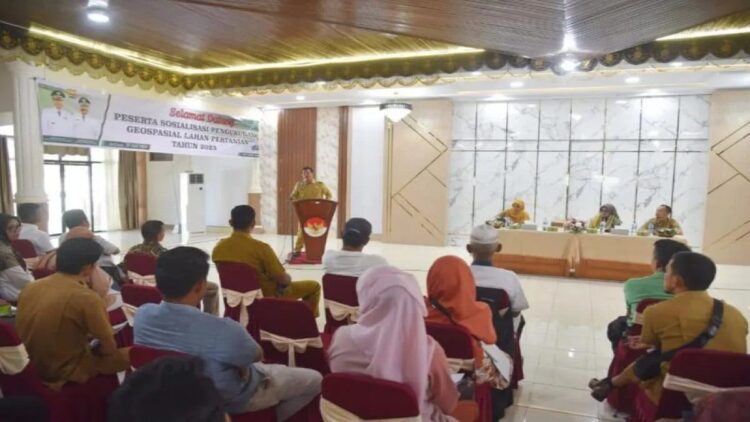 Wali Kota Pariaman, Sumbar Genius Umar membuka “Sosialisasi Pengukuran Geospasial Lahan Pertanian” di Pariaman, Selasa (25/7). Antara/HO-Diskominfo Pariaman