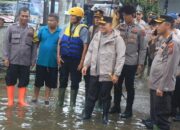Antisipasi Tindak Pidana, Kapolda Sumbar Tingkatkan Personel di Lokasi Banjir