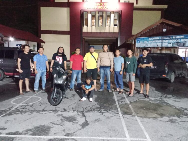 Polisi di Padang menangkap pemain orgen tunggal karena terlibat pencurian motor. (Foto: Dok. Istimewa)