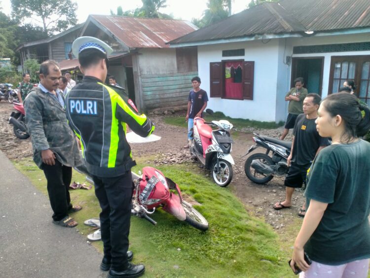 Kecelakaan di kawasan Simpang Empat pada Kamis (13/7/2023) pagi. (Foto: Dok. Polres Pasbar)