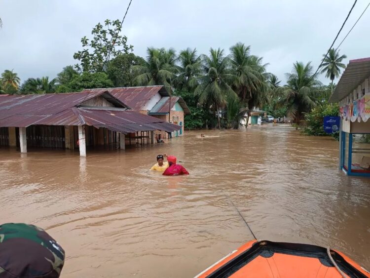 Bencana banjir menerjang sejumlah daerah di Sumbar baru-baru ini. (Foto: Dok. BNPB)