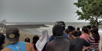 Seorang Nelayan di Padang Dilaporkan Hilang Terseret Arus Laut, Tim SAR Gabungan Dikerahkan