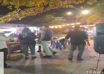 Satpol PP Padang Amankan Minol saat Lakukan Pengawasan Kafe dan Karaoke