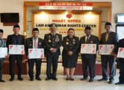 Bantu Masyarakat Bermasalah Hukum, Delapan Paralegal Justice Dikukuhkan