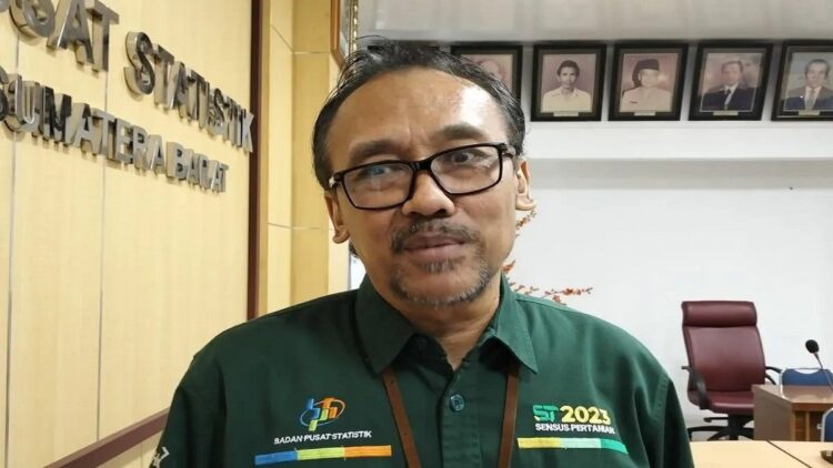 Kepala Badan Pusat Statistik (BPS) Sumatera Barat (Sumbar) Sugeng Arianto. (ANTARA/Muhammad Zulfikar)