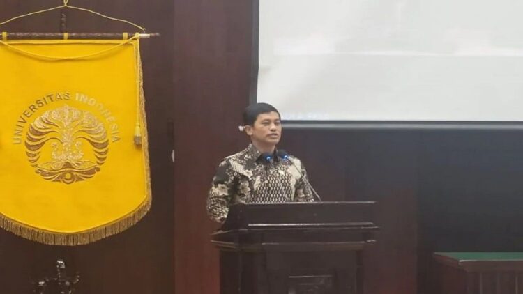 Wakil Menteri Kesehatan (Wamenkes) RI Dante Saksono Harbuwono dalam acara Peluncuran Ulang alat bantu napas bayi Mixsafe Transport Infant Blending Resuscitator yang diikuti di Jakarta, Senin (14/8/2023). (ANTARA/Sean Filo Muhamad)