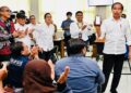 Presiden Jokowi mengunjungi KPP Pratama Surakarta, Jawa Tengah, Kamis (09/03/2023). (Foto: BPMI Setpres)