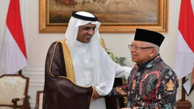 Wakil Presiden Ma'ruf Amin saat menerima kunjungan Duta Besar Arab Saudi untuk Indonesia Faisal bin Abdullah Al-Amudi di Istana Wapres, Medan Merdeka Selatan, Jakarta Pusat, Senin (28/8/2023). ANTARA/HO-BPMI Setwapres