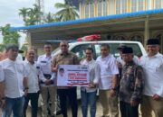 Andre Rosiade Serahkan Ambulans untuk Masjid Ainul Muttaqin di Pauh Padang