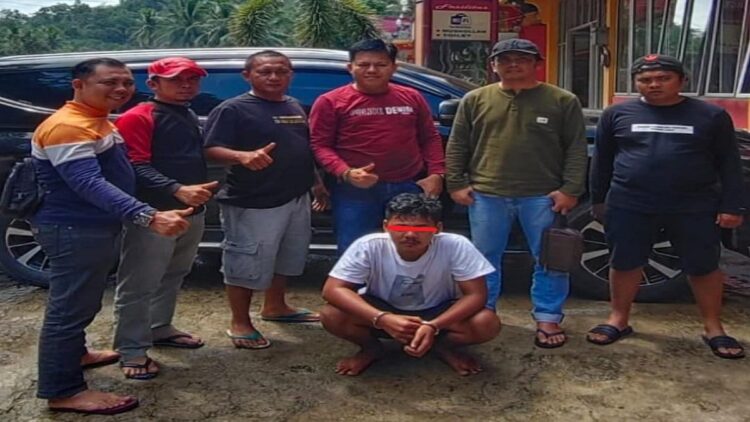 Seorang sopir truk ditangkap Polsek Lubukkilangan di Sijunjung. (Foto: Dok. Istimewa)