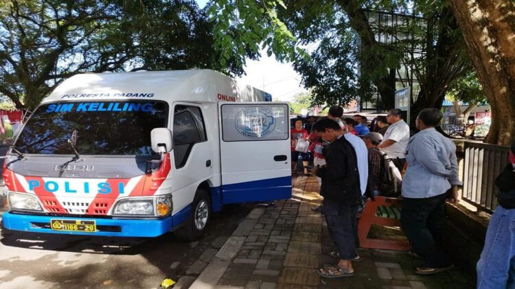 Polresta Padang kembali melaksanakan pelayanan SIM keliling minggu ini. (Foto: Dok. Istimewa)