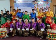 Wah! Mahasiswa Jepang Atraksikan Budaya Minangkabau di Maninjau Agam