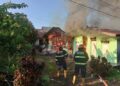1 Rumah dan 4 Petak Kontrakan Hangus Terbakar di Padang, Kerugian Rp500 Juta 2 Kebakaran di kawasan Parupuk Tabing pada Sabtu (26/8/2023) pagi. (Foto: Dok. Dinas Damkar Padang)