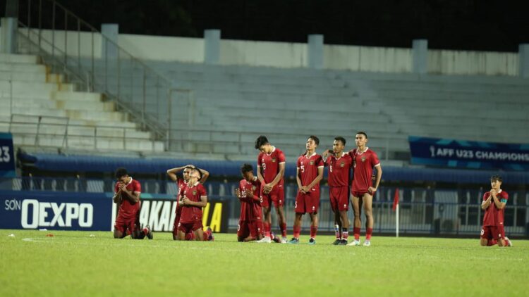 Ini Daftar Skuad Timnas U-23 Indonesia, Target Juara dan Lolos Olimpiade 1 Pemain Timnas U-23 saat melakoni adu penalti di Final AFF U-23 2023 lalu. (dok. PSSI)